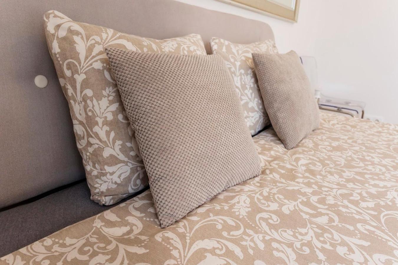 Apartment Queen Flat In Old Town With Castle View *