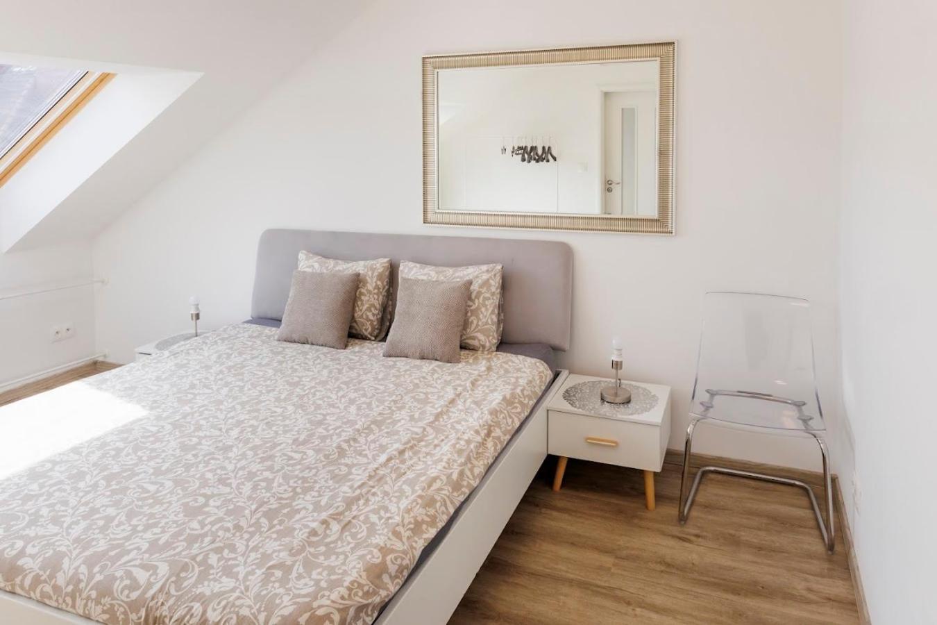 Queen Flat In Old Town With Castle View * Bratislava