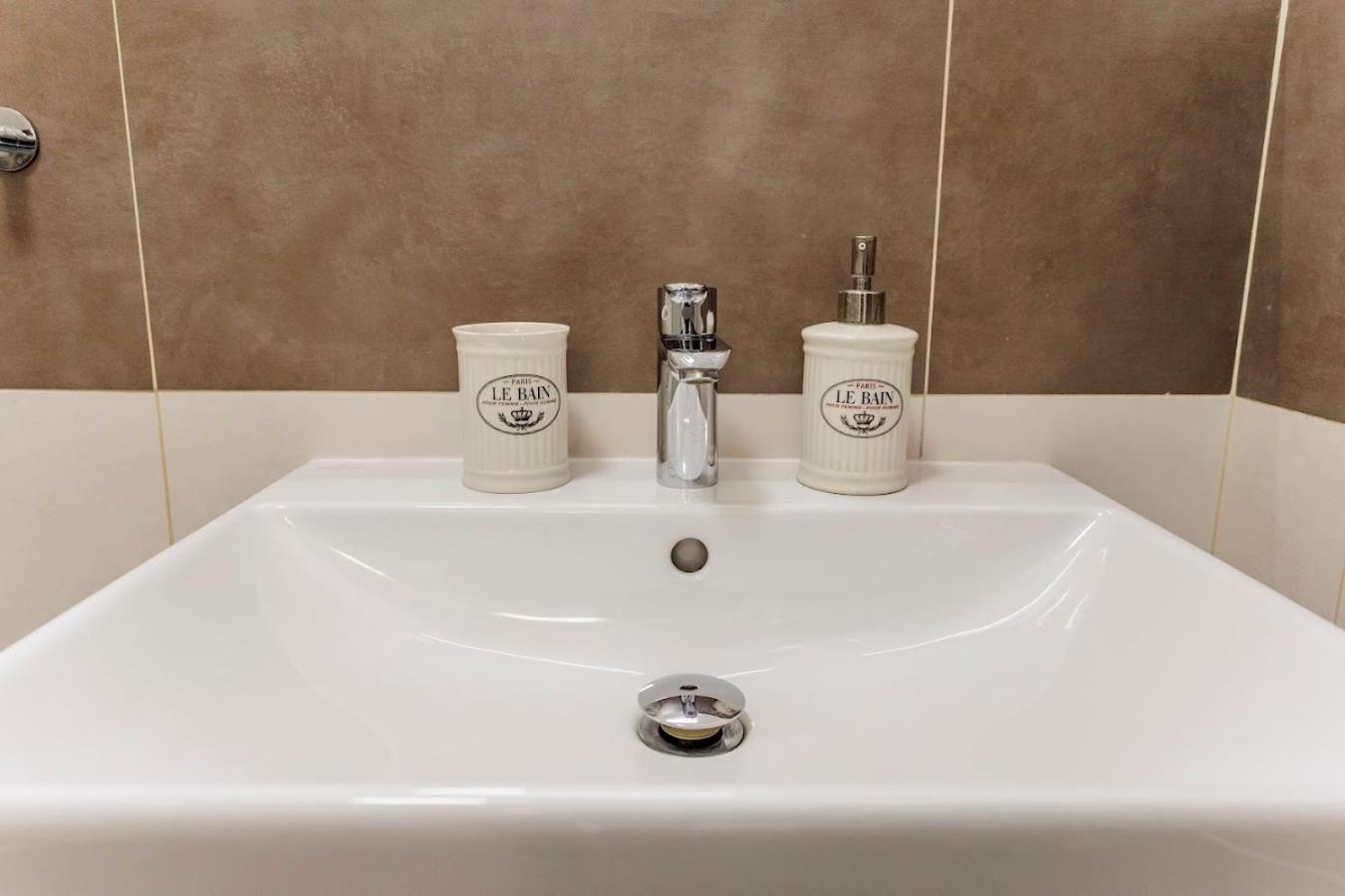 Queen Flat In Old Town With Castle View Apartment *