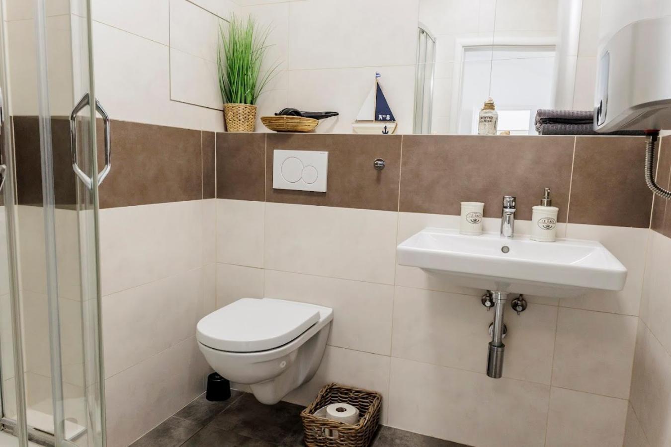 Queen Flat In Old Town With Castle View *